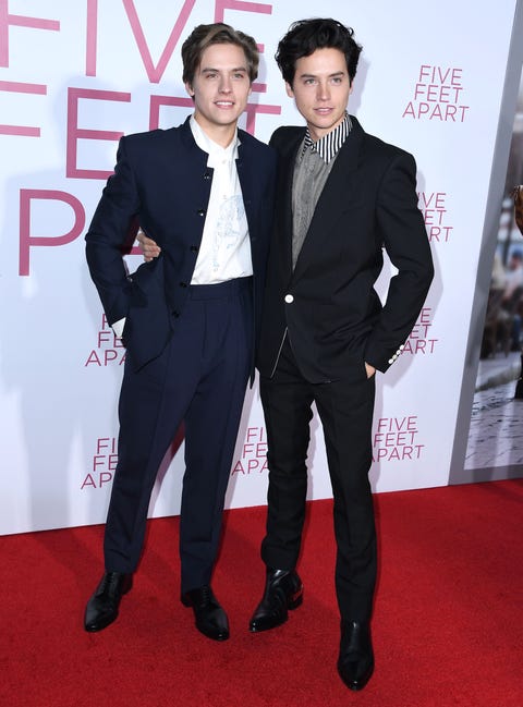 Suit, Formal wear, Carpet, Red carpet, Tuxedo, Clothing, Premiere, Event, Flooring, White-collar worker, Suit, Formal wear, Carpet, Red carpet, Tuxedo, Clothing, Premiere, Event, Flooring, White-collar worker,