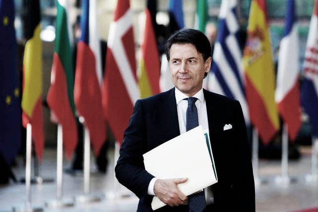 italy's prime minister giuseppe conte arrives ahead of a european council meeting on brexit at the europa building at the european parliament in brussels on april 10, 2019 photo by aris oikonomou  afp        photo credit should read aris oikonomouafp via getty images