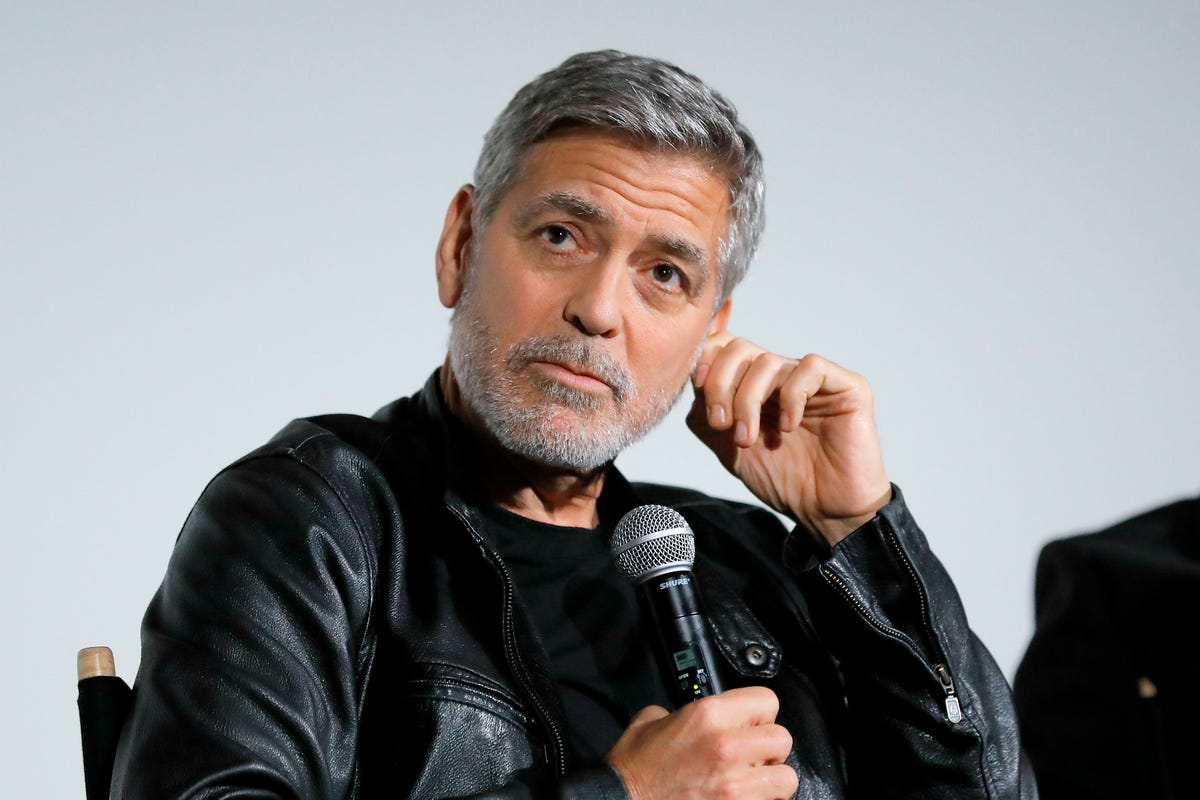 Clooney Debuts The Perfect Beard At Catch22 Screening