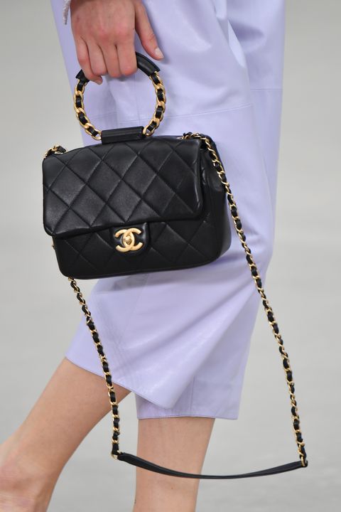 Virginie Viard Debuts First Solo Chanel Collection Since Karl Lagerfeld ...