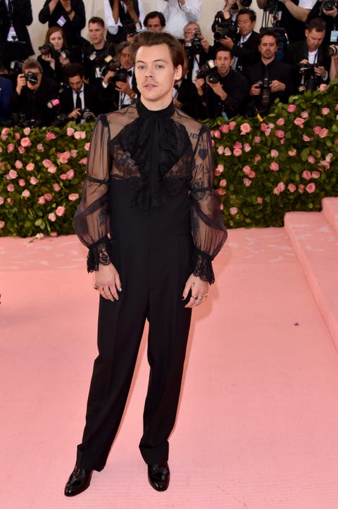 how to get into the met gala thom browne lee pace