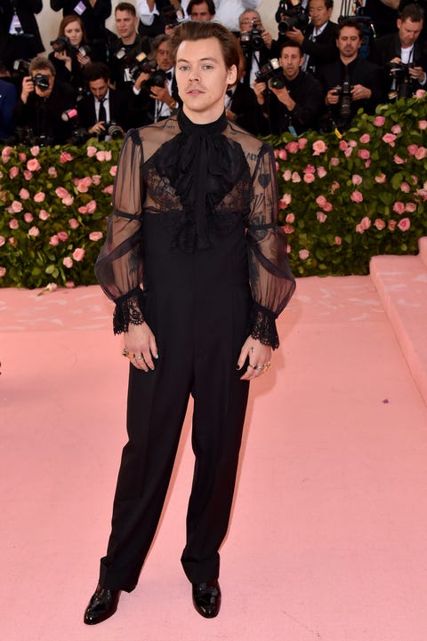 how to get into the met gala thom browne lee pace how to get into the met gala thom browne lee pace