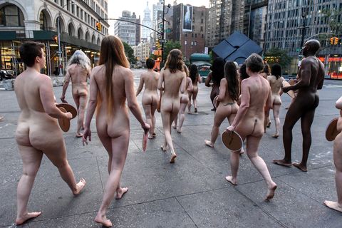 Topless Group Gallery - Spencer Tunick #WeTheNipple Naked Campaign Photographs ...
