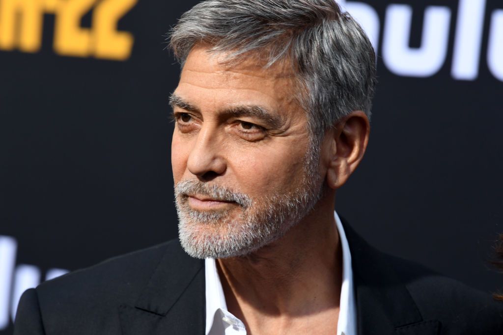 20 Male Celebrities With And Without Facial Hair