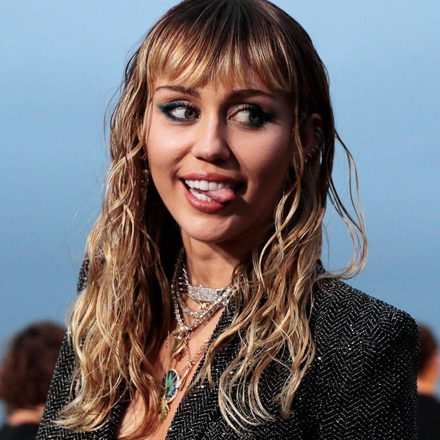 Miley Cyrus Got A New Birthday Haircut - Photos Of Miley Cyrus Haircut Miley Cyrus Got A New Birthday Haircut - Photos Of Miley Cyrus Haircut