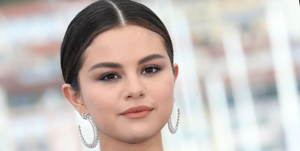 Selena Gomez Talked Bullying And Being A Nerd At School