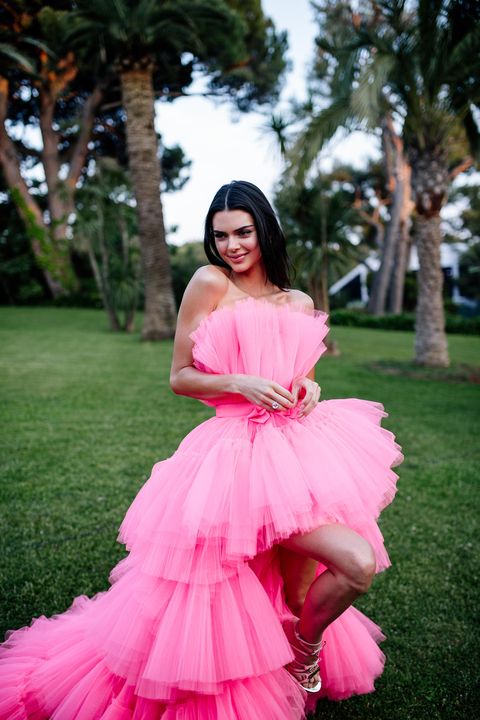 Kendall Jenner debuts Giambattista Valli's H&M collection