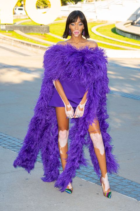 Purple, Violet, Costume accessory, Street fashion, Electric blue, Lavender, Natural material, Costume, Fur clothing, Fur, 
