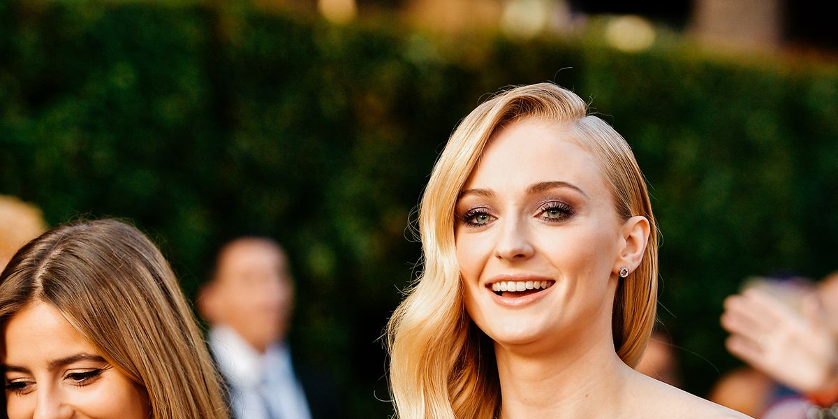 Sophie Turner&#39;s Louis Vuitton Wedding Dress Details Are Staggering