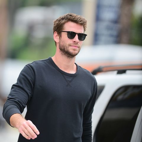 Liam Hemsworth Sex Porn - Post-Miley Cyrus Split, Liam Hemsworth Holds Hands With a ...