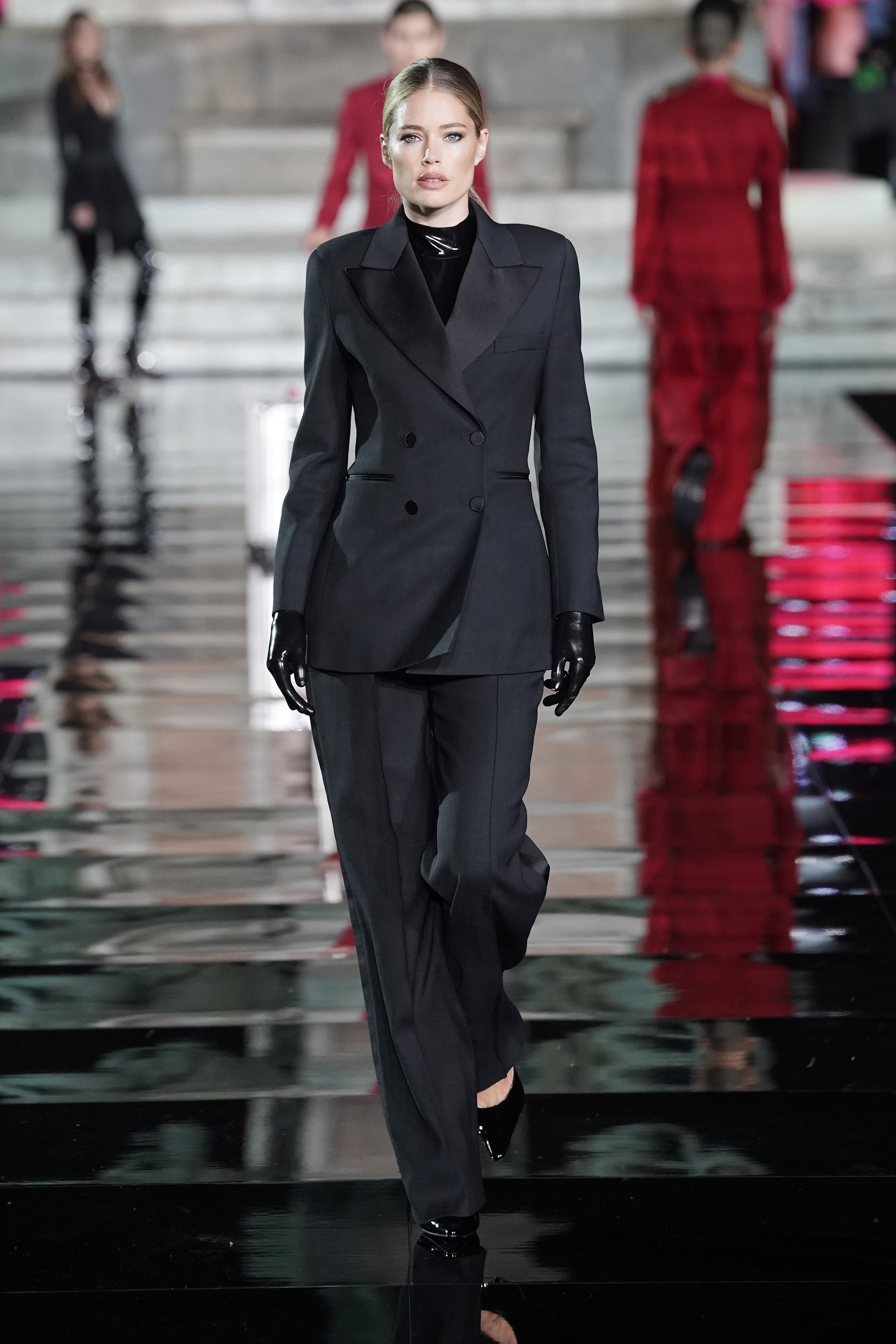 Telegraf Centimeter charme CR Runway Show - See Every Look From CR Runway