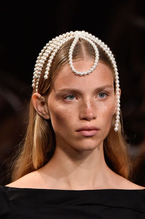 Ss20 Hair Accessories The Hair Accessory Trends You Need To Know