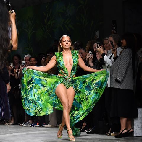 480px x 481px - Jennifer Lopez Shared How She Prepped for the Versace Runway