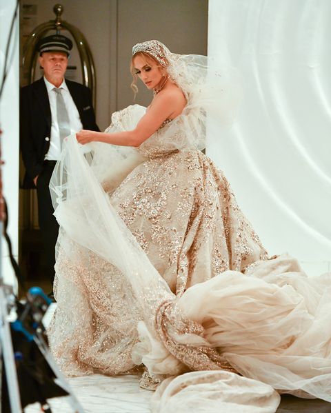 Jennifer Lopez Shares Picture Of Herself In A Wedding Dress And She ...