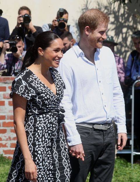 Meghan Markle Wears Black Wrap Dress With Prince Harry for First Cape ...