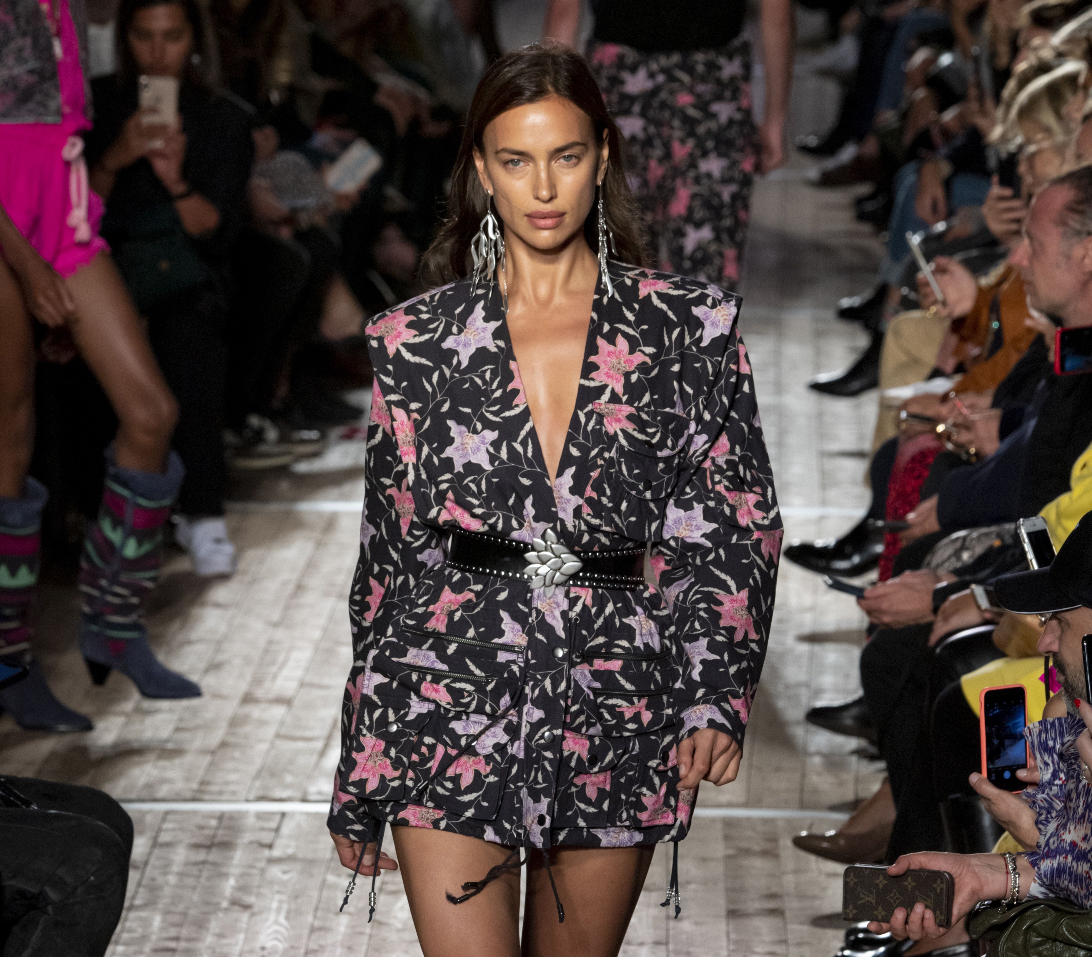 Irina Shayk Showed Off Her Legendary Runway Walk in a Video from Paris ...