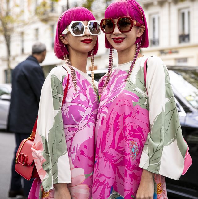 Street Style : Paris Fashion Week - Womenswear Spring Summer 2020 : Day Seven