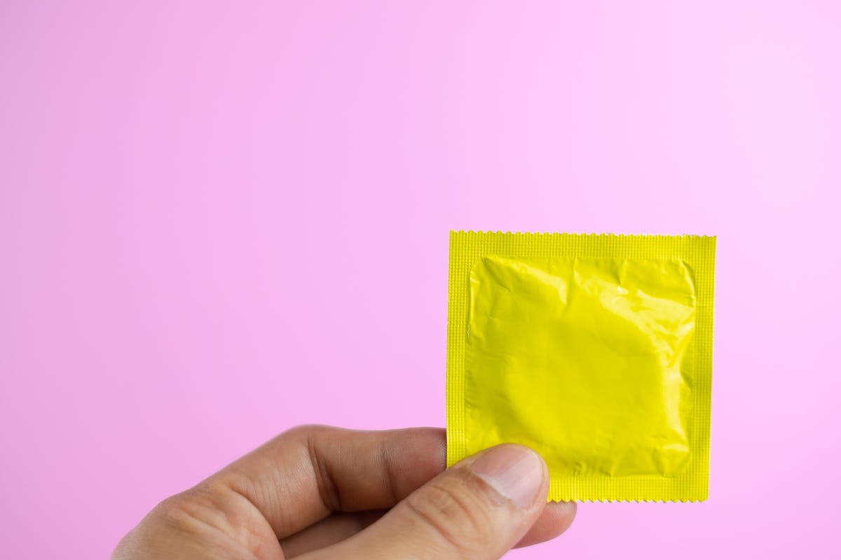 18 Best Condoms For Comfort Pleasure And Size Variation 2022