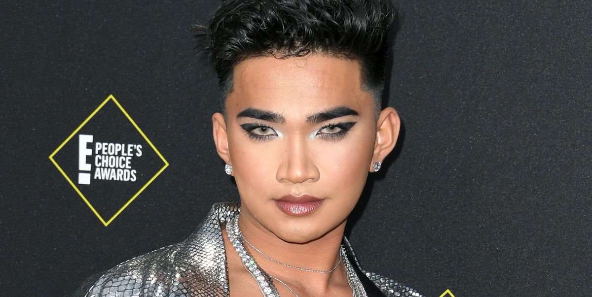 Bretman Rock Blasts Fans For Asking Him to Take Photos at His Father’s