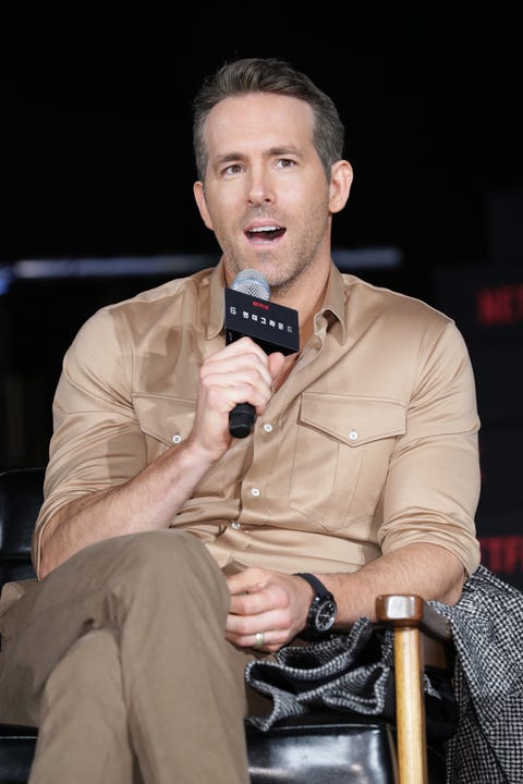 What Watch Does Ryan Reynolds Wear | Omega Speedmaster Moonwatch Dark ...