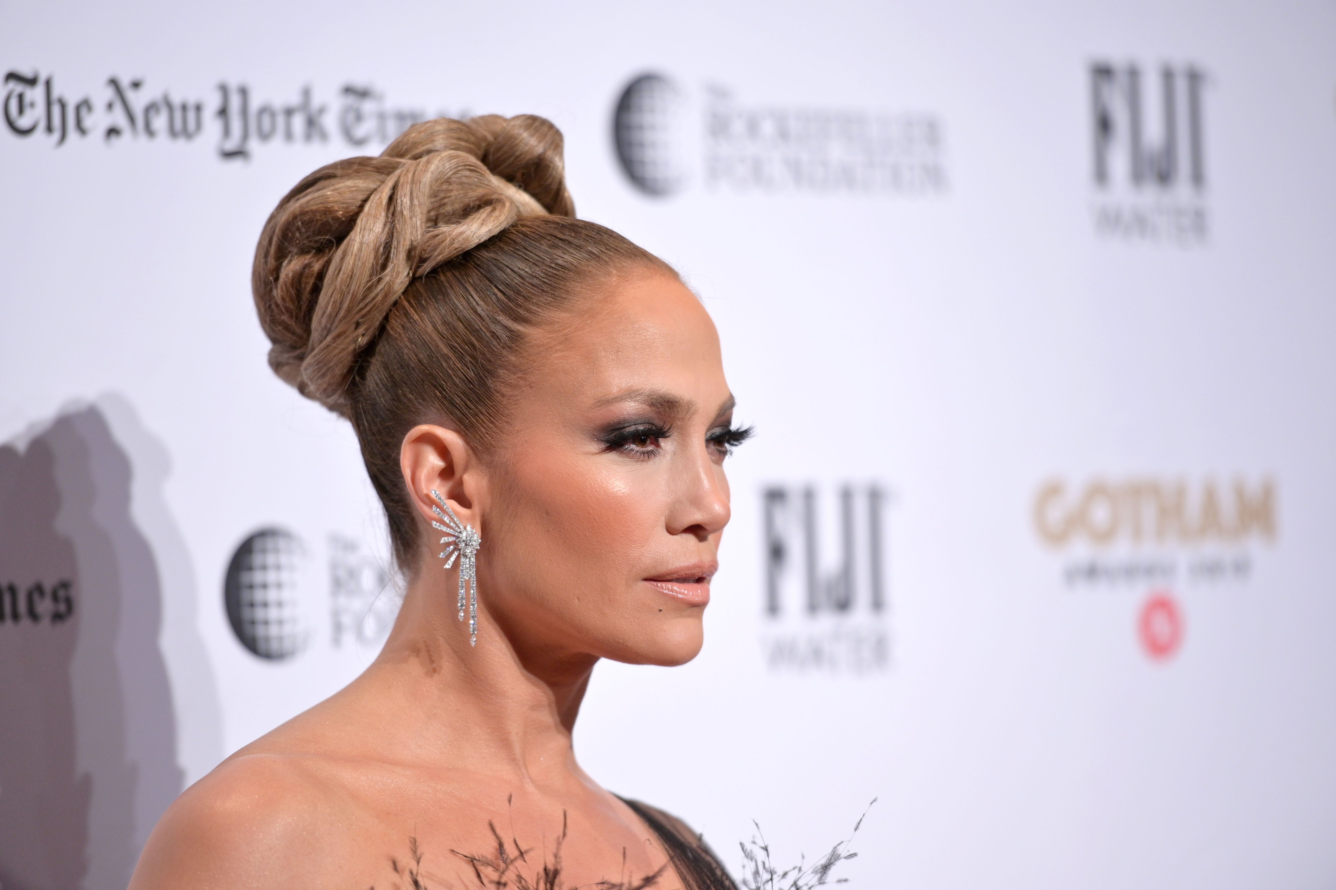 Jennifer Lopez Hairstylist Chris Appleton On The Product He Relies On