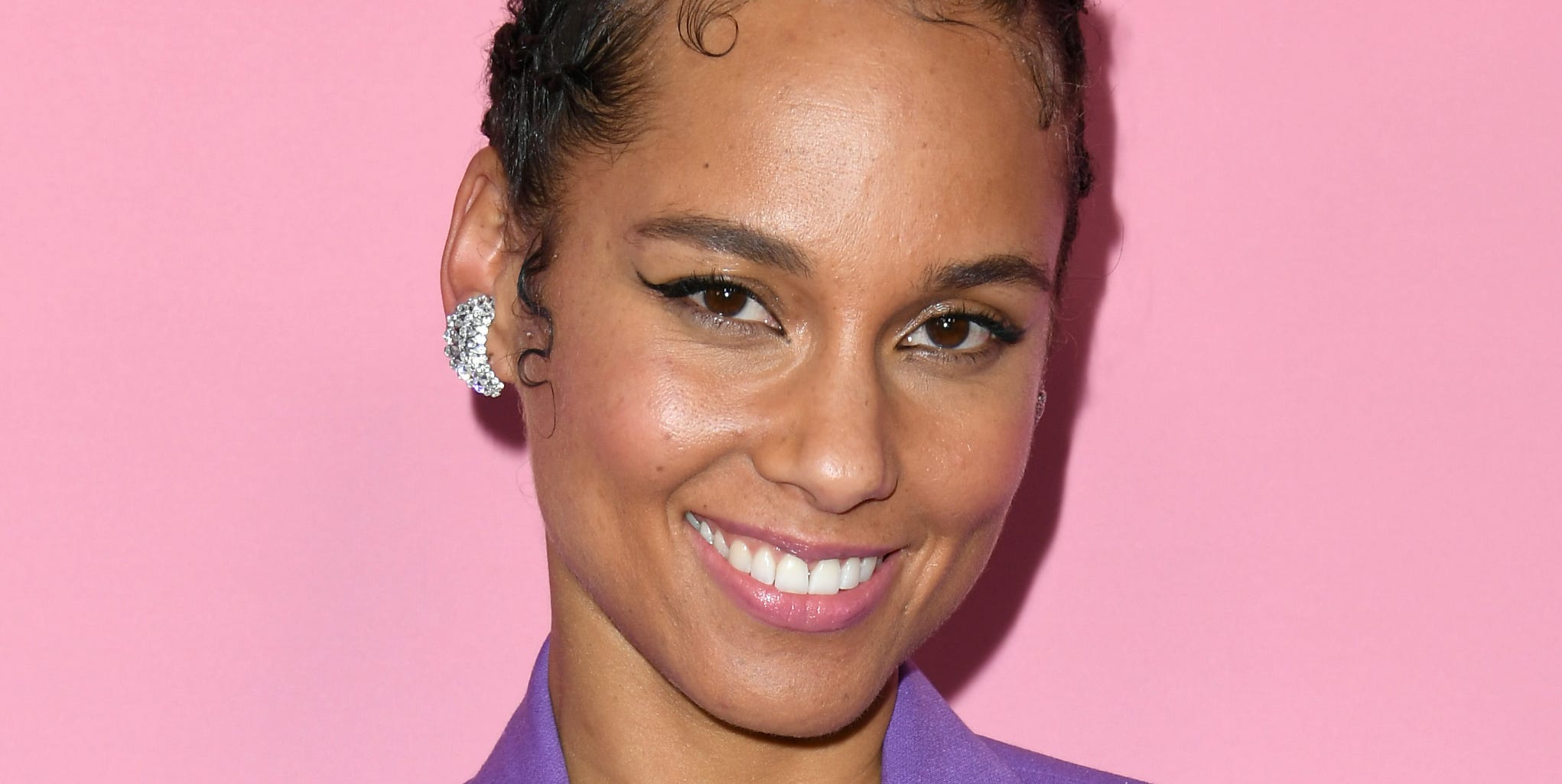 Alicia Keys and Her Perfect Skin are Launching a Beauty Collab with ELF Alicia Keys and Her Perfect Skin are Launching a Beauty Collab with ELF