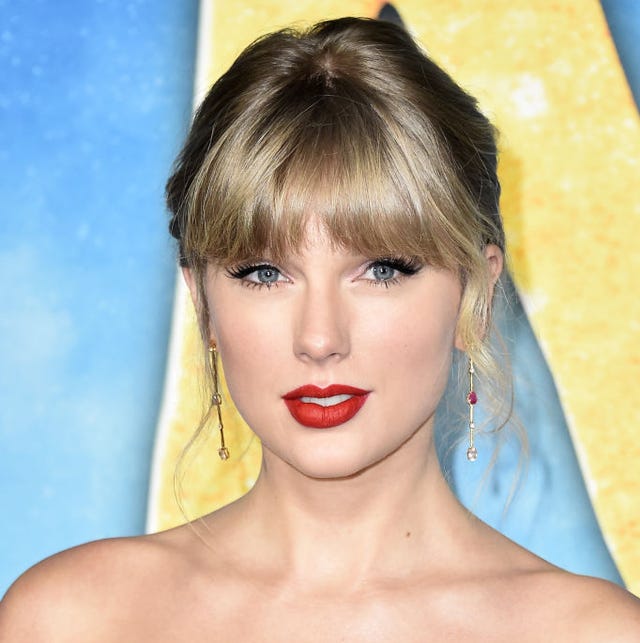 Taylor Swift Fans Speculation Gigi Hadid Baby Name On Evermore Taylor Swift Fans Speculation Gigi Hadid Baby Name On Evermore