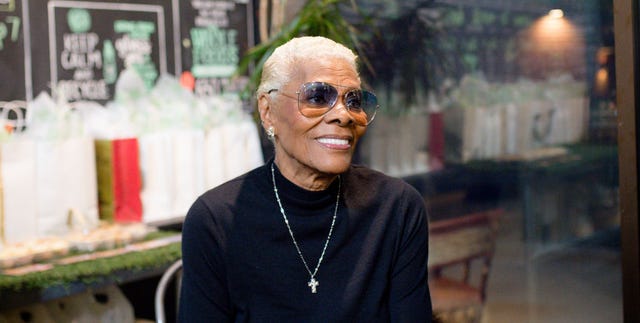 how-dionne-warwick-became-a-hilarious-twitter-star-at-79