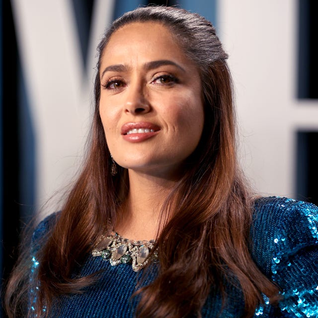 beverly hills, california   february 09 salma hayek attends the 2020 vanity fair oscar party hosted by radhika jones at wallis annenberg center for the performing arts on february 09, 2020 in beverly hills, california photo by rich furyvf20getty images for vanity fair