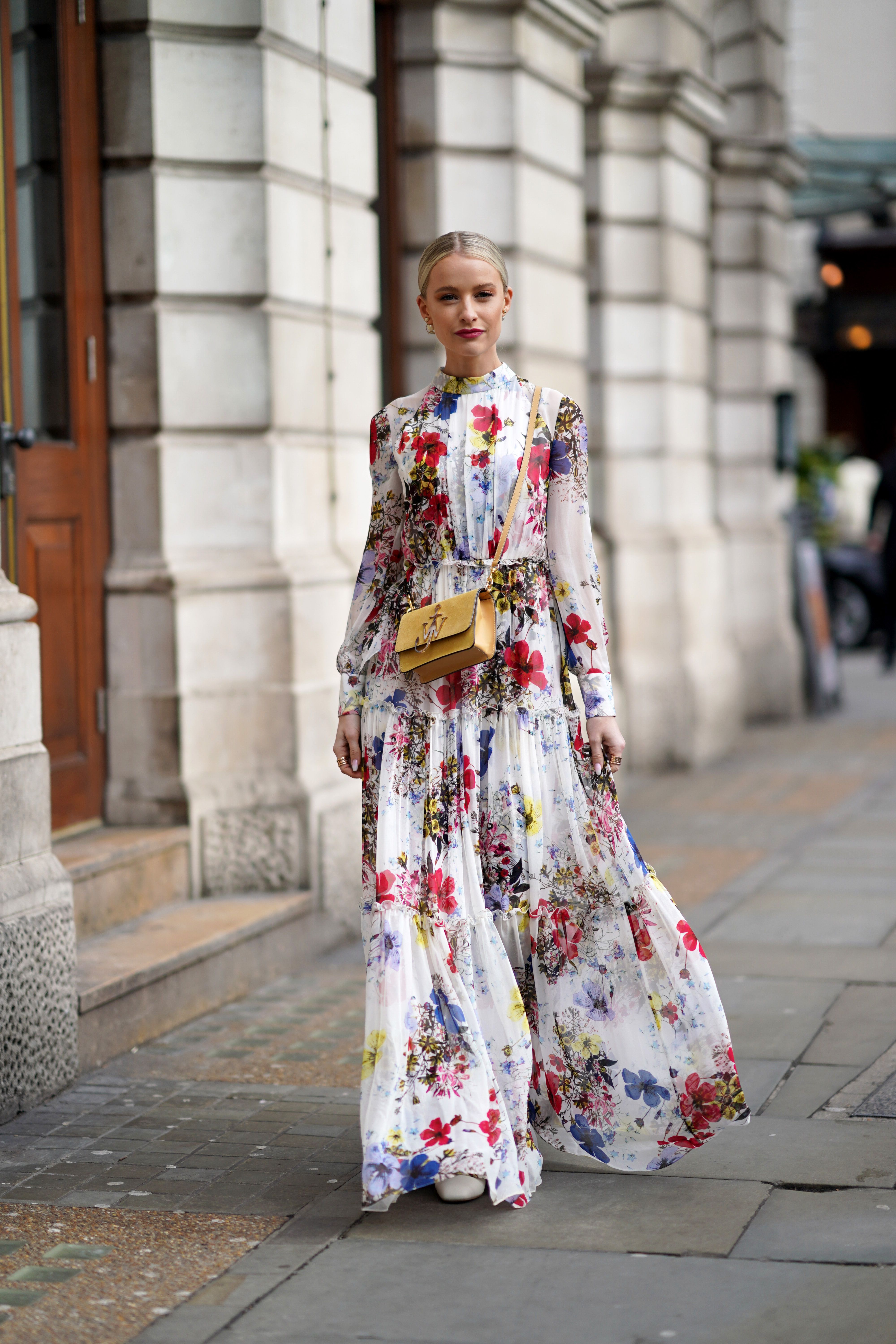 Lo dudo Espantar dividendo 10 vestidos de invitada de Zara - Looks invitada primavera