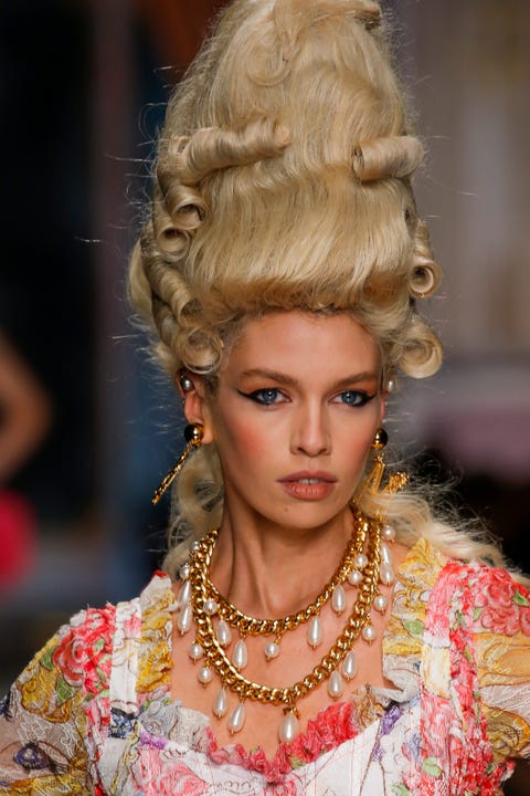 Milan Fashion Week 2021: The Best Runway Hair and Makeup Looks