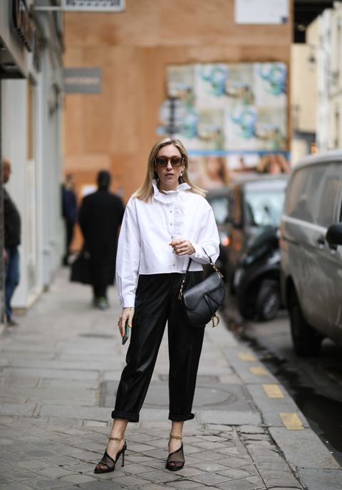Consulta travesura calificación Zara vende la camisa blanca romántica más buscada de París