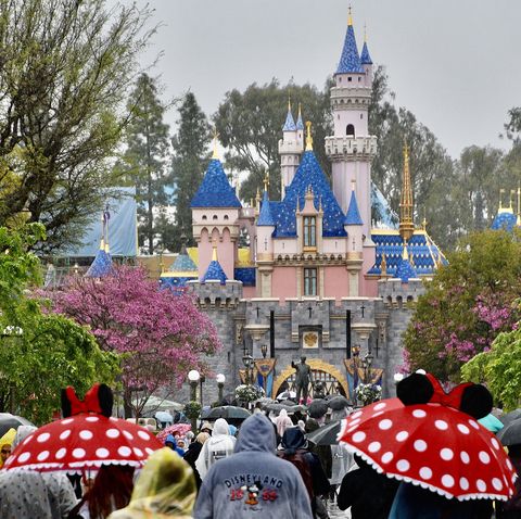 Disneyland will temporary close the Disneyland Resort in Anaheim in response to the expanding threat posed by the Coronavirus pandemic. The closure takes effect Saturday and lasts through the end of March.