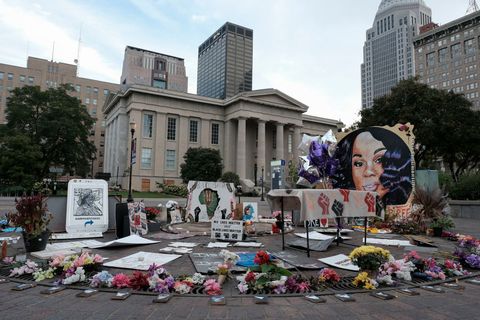 a memorial to breonna taylor, placed in jefferson square park, is photographed in downtown louisville, kentucky on september 23, 2020 as the city anticipates of the results of a grand jury inquiry into the death of breonna taylor, a black woman shot by the louisville metro police department in her apartment earlier this year photo by jeff dean  afp photo by jeff deanafp via getty images