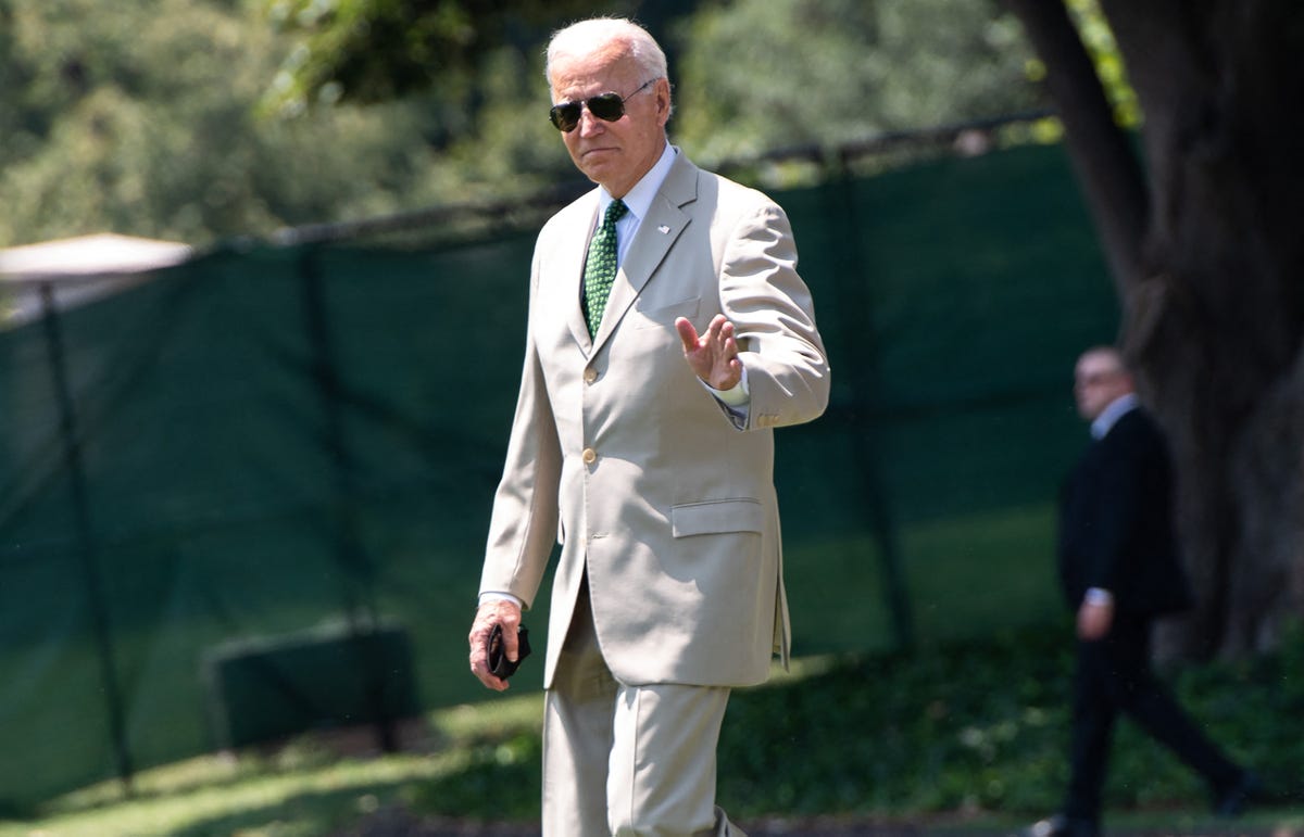 Joe Biden Wears Tan Suit Seven Years After Obama Tan Suit Controversy ...