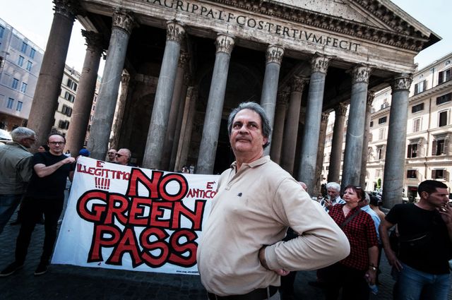 roberto fiore, leader of the extreme right wing forza nuova party, during the sit in in piazza della rotonda pantheon against the green pass obligation  on september 6, 2021 in rome, italy photo by andrea ronchininurphoto via getty images