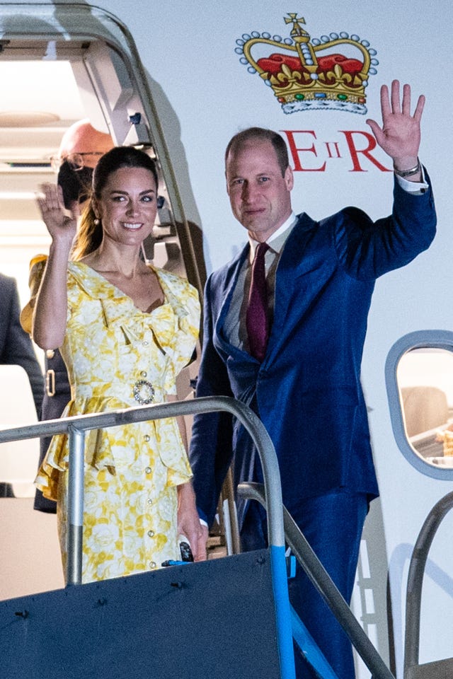 Kate ends Caribbean tour in an elegant yellow Alessandra Rich dress