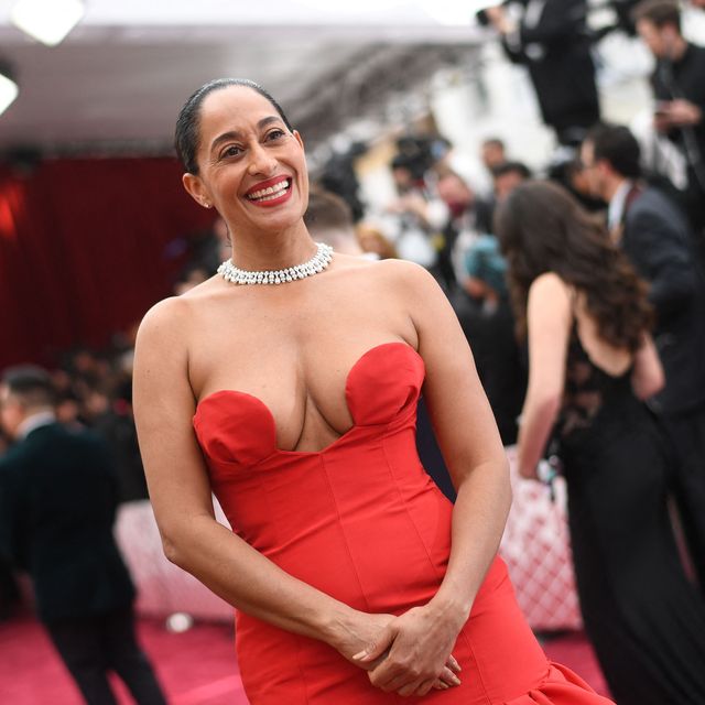 us actress tracee ellis ross attends the 94th oscars at the dolby theatre in hollywood, california on march 27, 2022 photo by valerie macon  afp photo by valerie maconafp via getty images