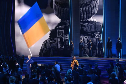 us singer songwriter john legend r and ukrainian singer mika newton perform onstage during the 64th annual grammy awards at the mgm grand garden arena in las vegas on april 3, 2022 photo by valerie macon  afp  the erroneous mentions appearing in the metadata of this photo by valerie macon has been modified in afp systems in the following manner     instead of     please immediately remove the erroneous mentions from all your online services and delete it them from your servers if you have been authorized by afp to distribute it them to third parties, please ensure that the same actions are carried out by them failure to promptly comply with these instructions will entail liability on your part for any continued or post notification usage therefore we thank you very much for all your attention and prompt action we are sorry for the inconvenience this notification may cause and remain at your disposal for any further information you may require photo by valerie maconafp via getty images