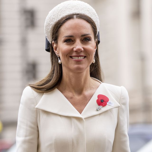 london, england   april 25 catherine, duchess of cambridge attends the service of commemoration and thanksgiving at westminster abbey, commemorating anzac day on april 25, 2022 in london, england photo by mark cuthbertuk press via getty images