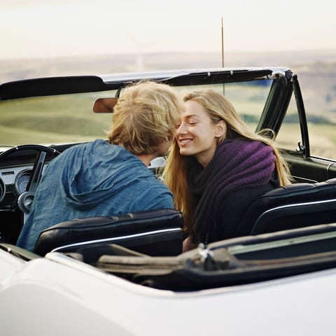 キスのバリエーション17選 正面 首 後ろから 寝ながら 恋が盛り上がるマル キスのバリエーション17選 正面 首 後ろから 寝ながら 恋が盛り上がるマル