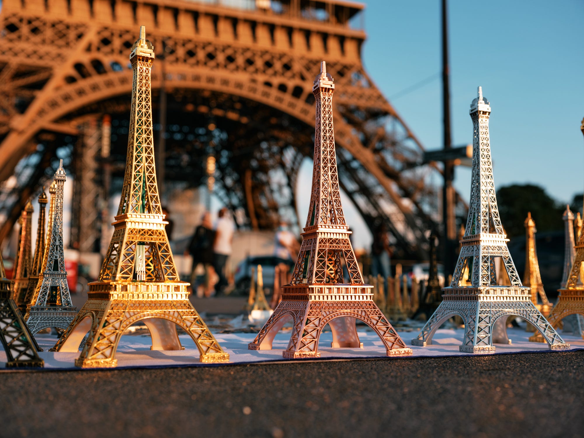 Francia Parigi Torre Eiffel da collezione e commemorativa bellissimo regalo color oro 