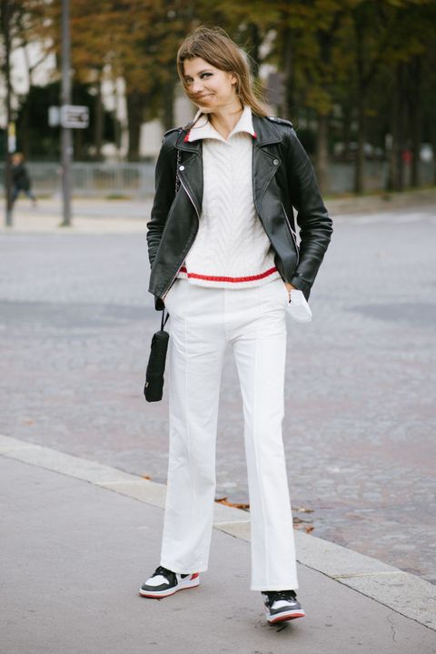 de estilo llevar blancos en invierno - Jeans