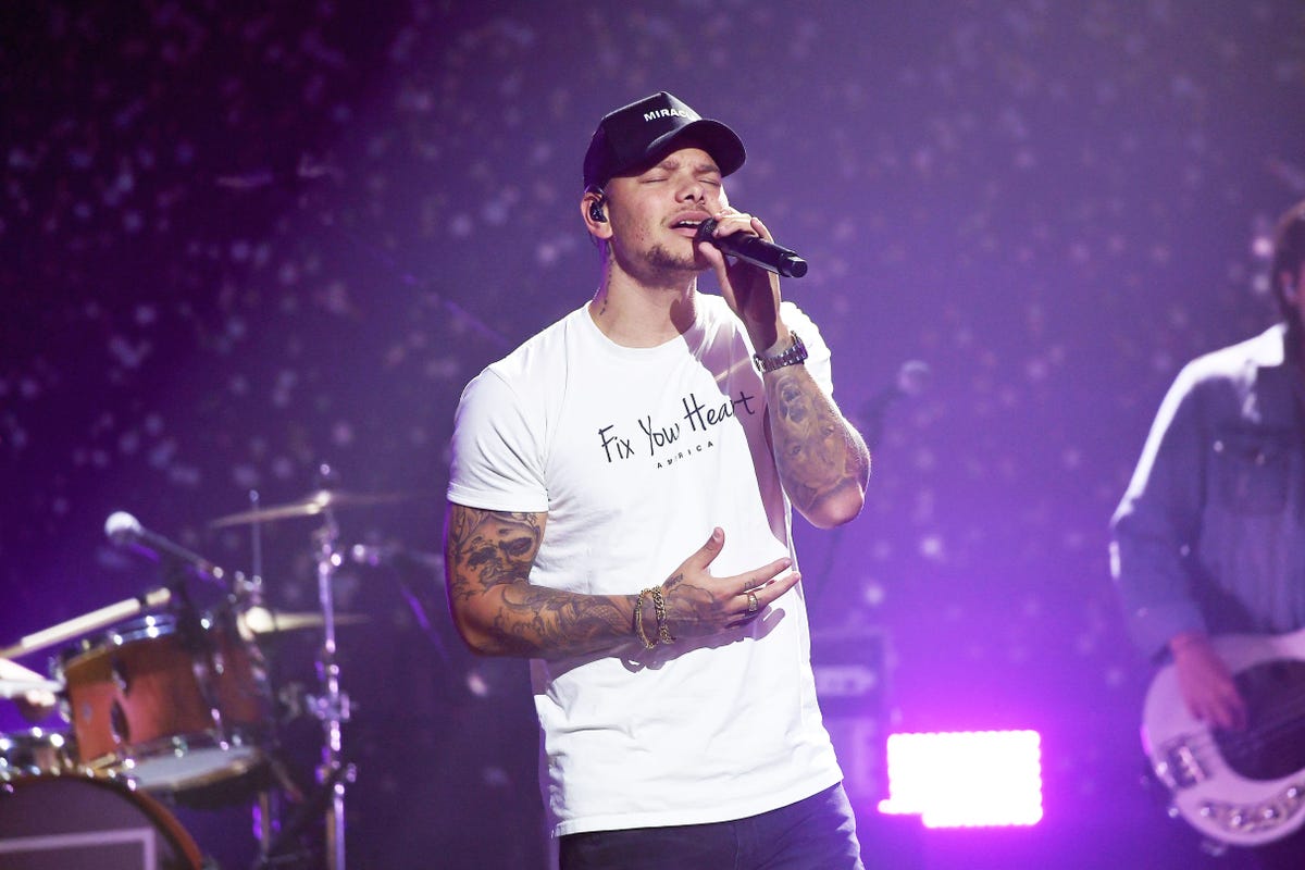 Country Musician Kane Brown Showed Off His Body Transformation