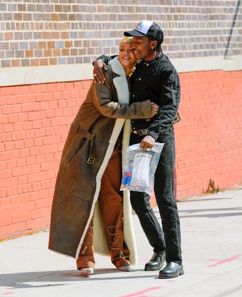 rihanna and a$ap rocky showing pda on music video set