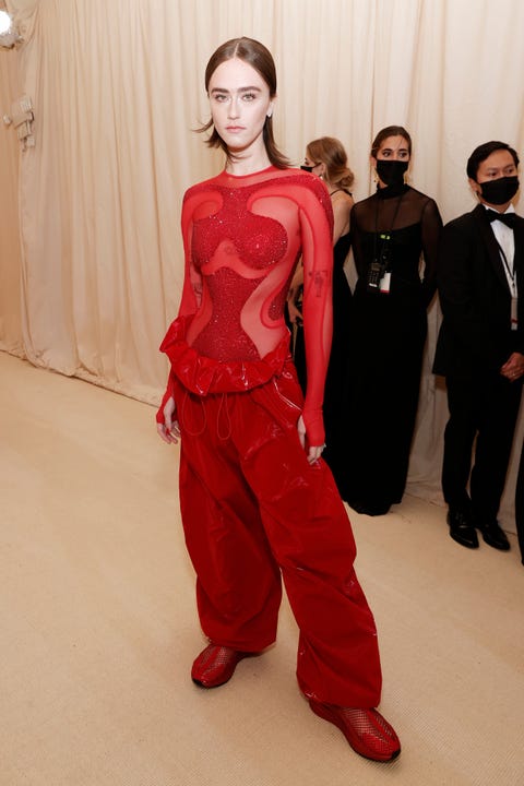 The 2021 Met Gala Celebrating In America: A Lexicon Of Fashion - Red Carpet new york, new york september 13 ella emhoff attends the 2021 met gala celebrating in america a lexicon of fashion at metropolitan museum of art on september 13, 2021 in new york city photo by arturo holmesmg21getty images