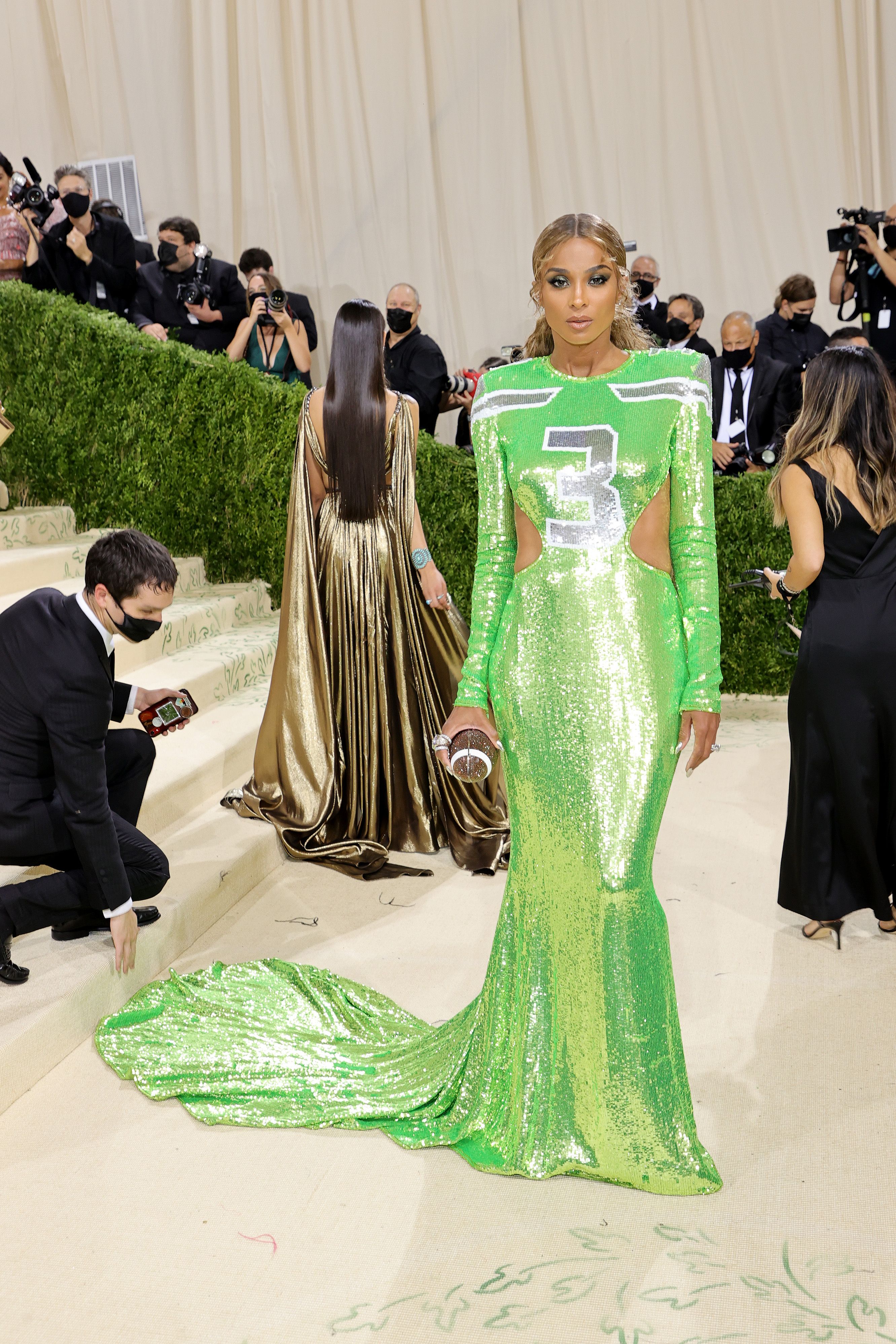 All Of The Red Carpet Looks From The 2021 Met Gala