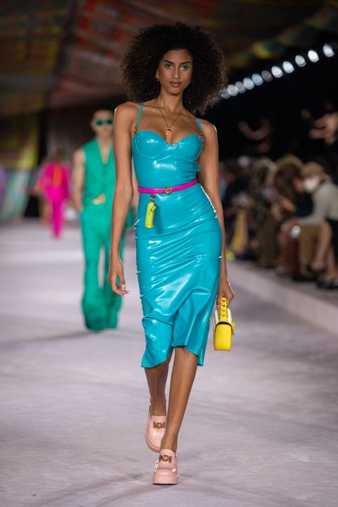 The Best Summer Dresses to Shop in 2022: Mini, Midi & Maxi Styles   Glamour