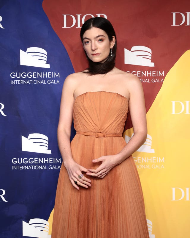 new york, new york november 17 lorde attends the 2021 guggenheim international gala on november 17, 2021 in new york city photo by dimitrios kambourisgetty images for solomon r guggenheim museum