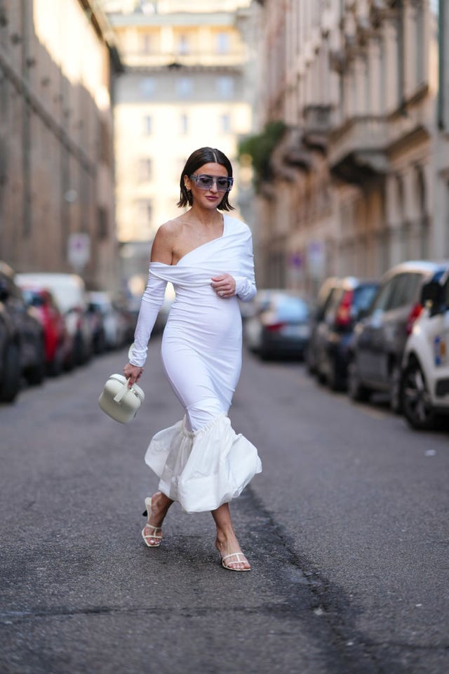 Alexandra Pereira in white sandals in Milan Alexandra Pereira in White Sandals in Milan